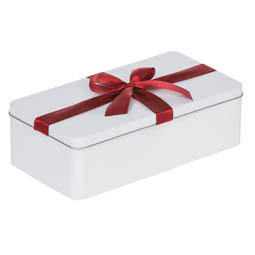 Naše bestsellery: Geschenkdose für kleine Stollen oder Gebäck; rechteckige Stülpdeckeldose aus Weißblech. Weiß, mit aufgedrucktem rotem Geschenkband.