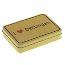 Rechteckdosen: I love Dettingen; rechteckige Scharnierdeckeldose, gelb, bedruckt im Ortsschild-Design, aus Weißblech.